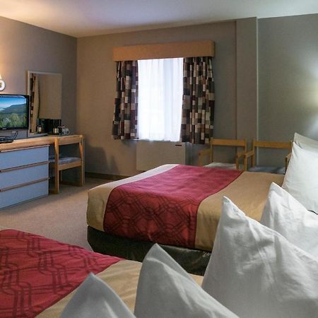 Econo Lodge לה מלבאי מראה חיצוני תמונה