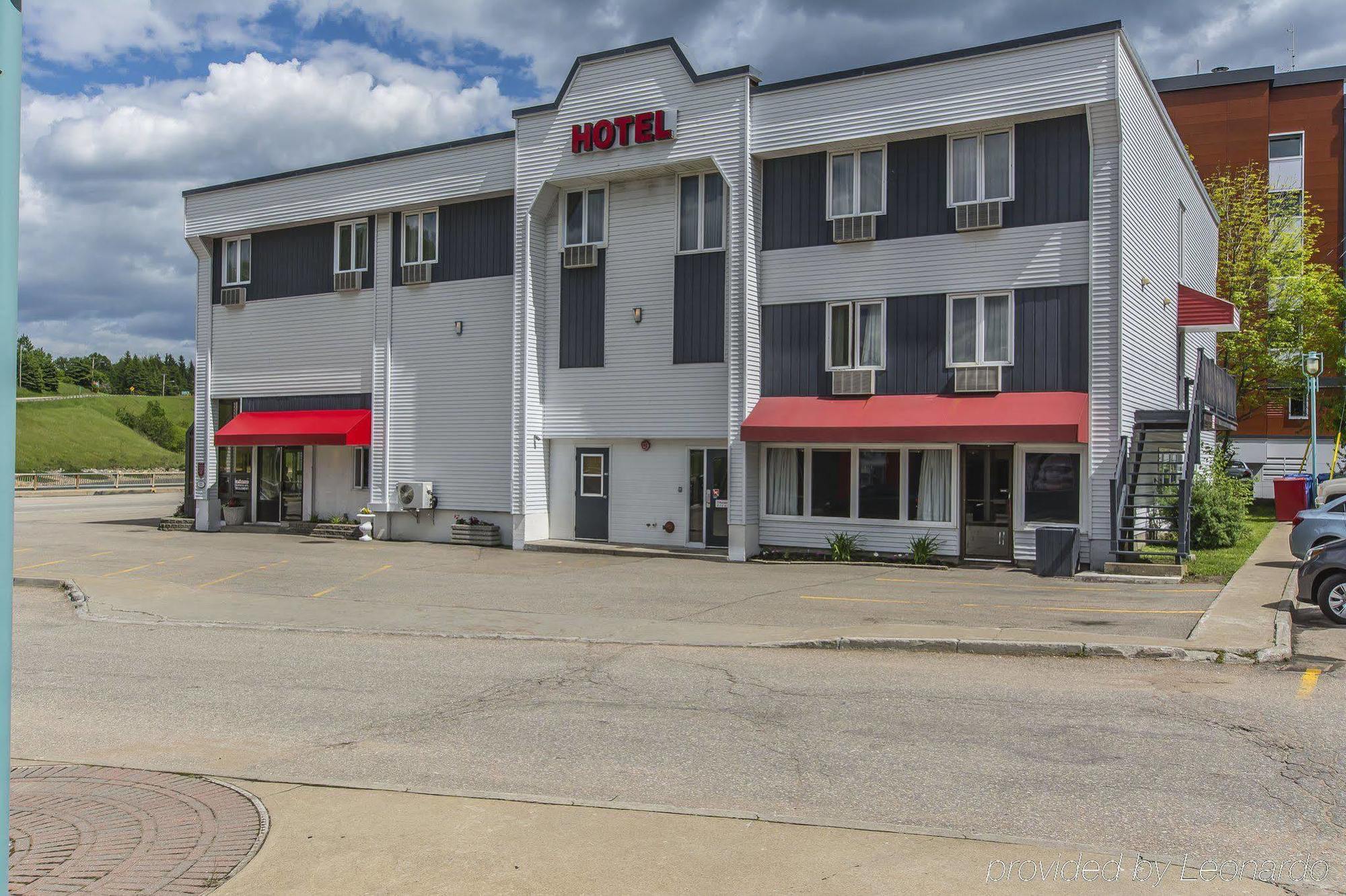 Econo Lodge לה מלבאי מראה חיצוני תמונה