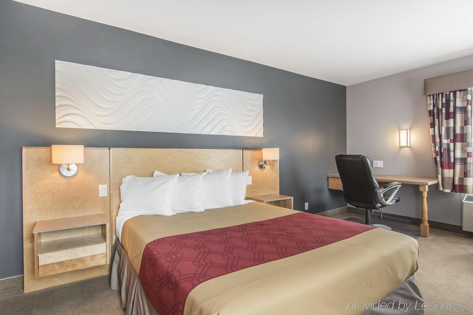 Econo Lodge לה מלבאי מראה חיצוני תמונה