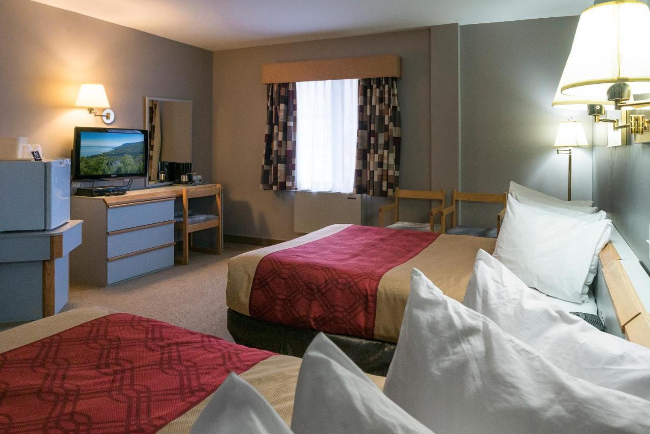 Econo Lodge לה מלבאי מראה חיצוני תמונה